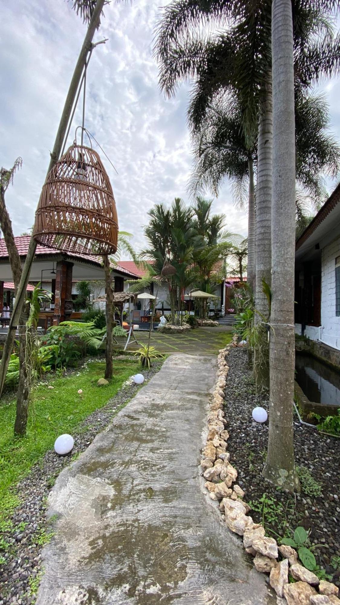 Villa Padi Tjangkringen Buitenkant foto