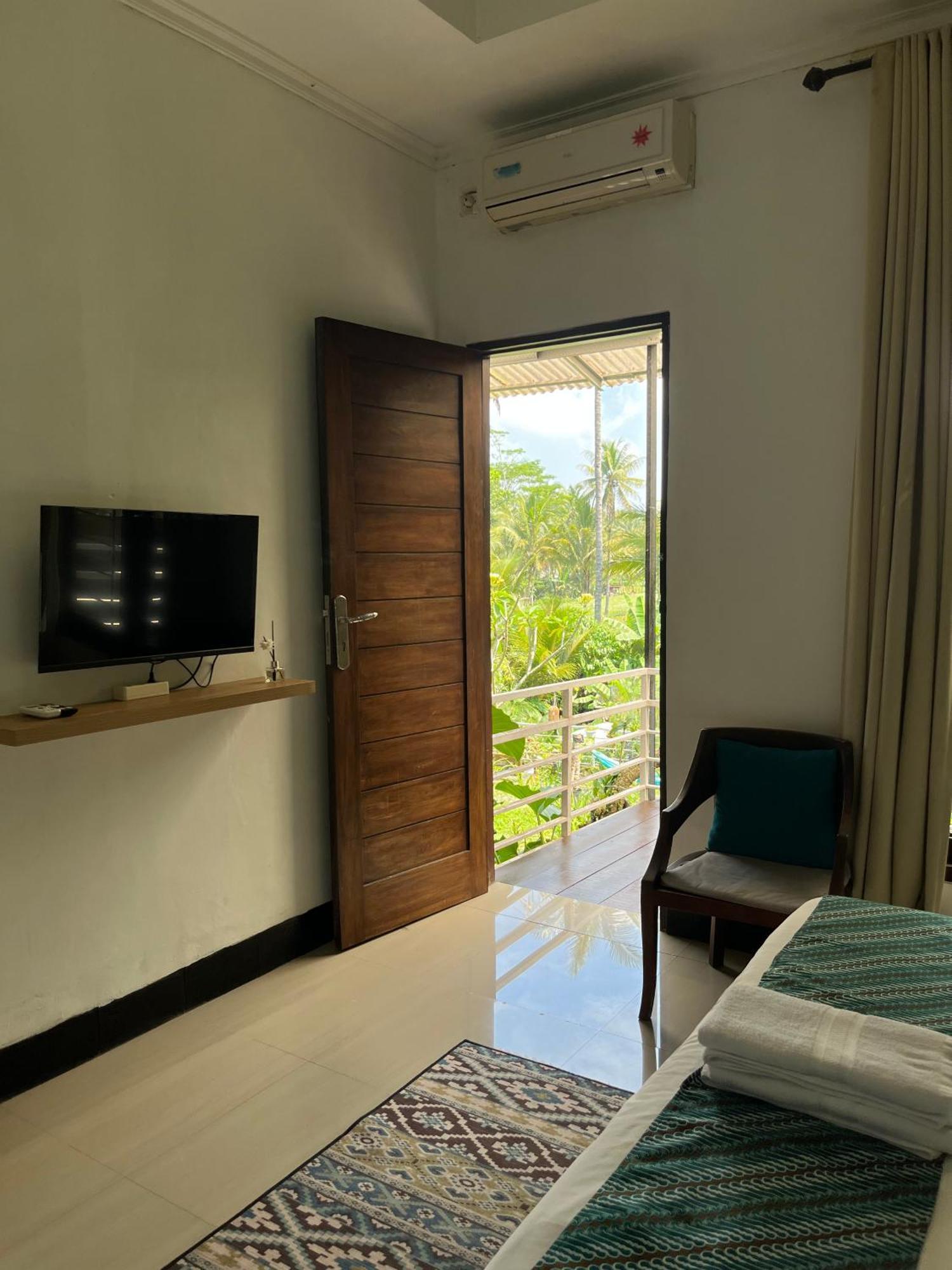 Villa Padi Tjangkringen Buitenkant foto