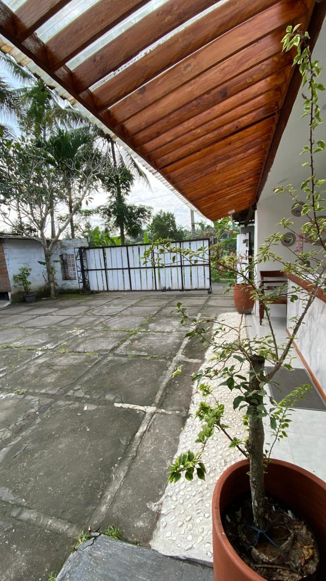 Villa Padi Tjangkringen Buitenkant foto