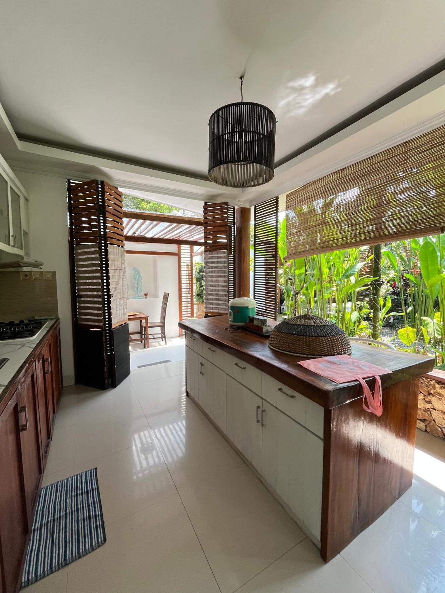 Villa Padi Tjangkringen Buitenkant foto